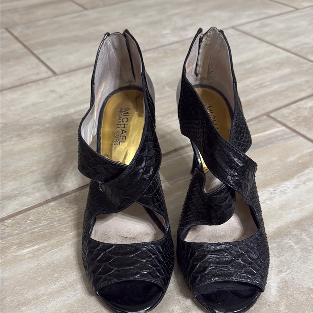 Michael Kors Black Heels Elegant Design